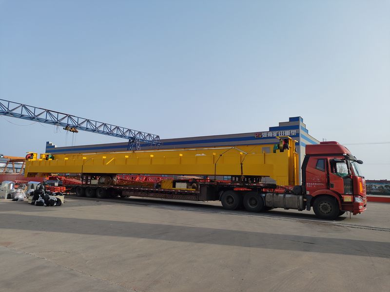 通用橋式起重機  QD32/5t—25.5m  制作完成，發往河南洛陽交付客戶使用